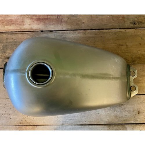 Suzuki Style Kraftstofftank 9L Typ 11