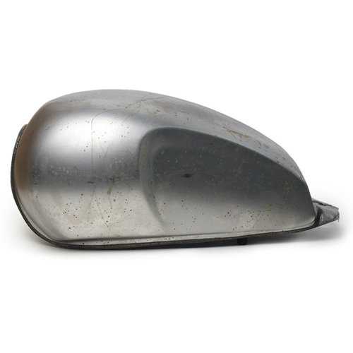 Scrambler Style Kraftstofftank 13L mit Kniestücken