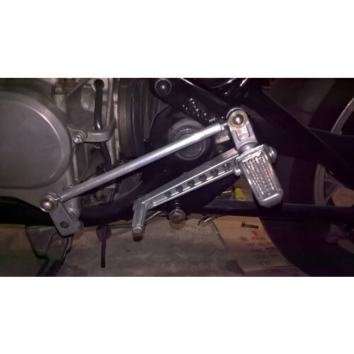 Raask Suzuki GS 850, 1000 G 1981< Commandes reculées