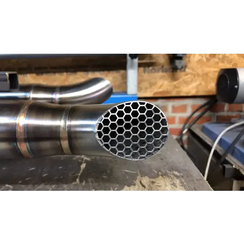 MAD Exhaust  BMW R18 Exhaust Two Smoking Barrels (Modell Wählen)