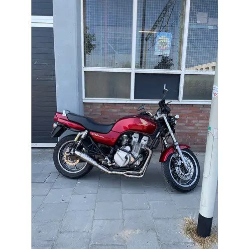 MAD Exhaust 4-in-1 Exhaust “The Smooth Criminal” | Honda CB550 CB650 CB750