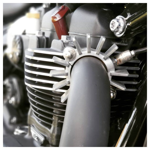 Motone Gerippte Auspuffschellen | LC | Sandgestrahltes Finish oder Schwarze Lackierung