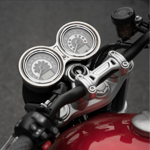 Motone Le Brassard De Vitesse | Couverture De Compteur | T120 / T100 / Vitesse Twin / Thruxton | Laiton ou Noir ou Poli