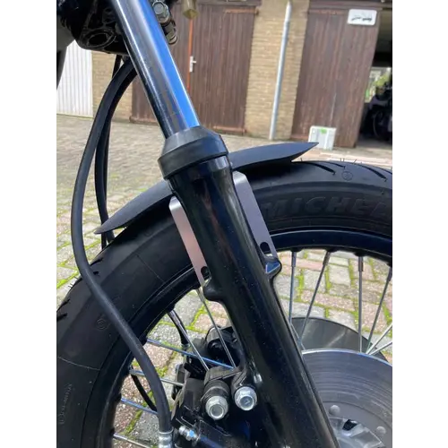 RMR Suzuki GS550(E) 1977-1979 Aluminium Voorspatbord