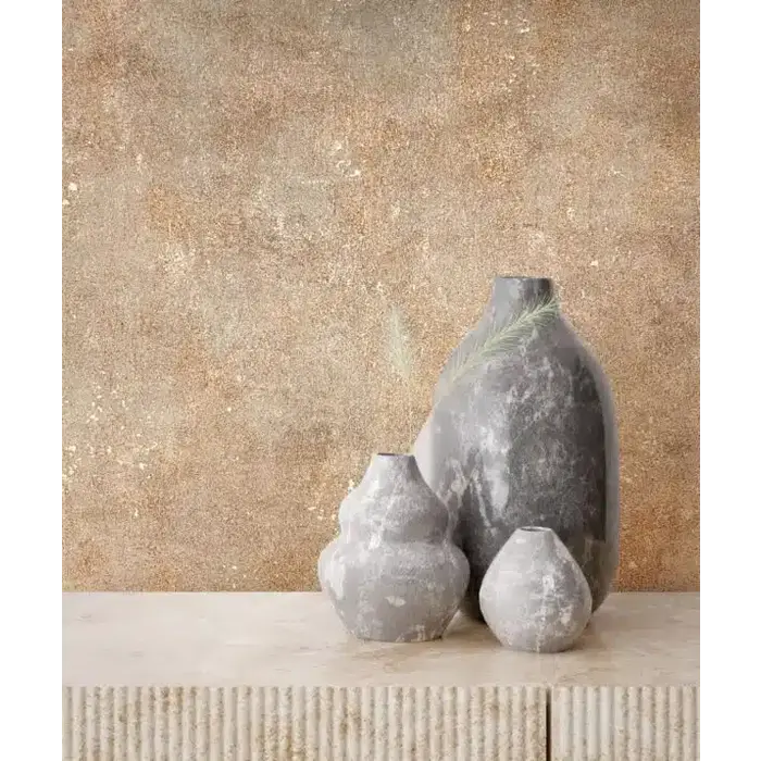 Behang met metallic betonstuc look 34269