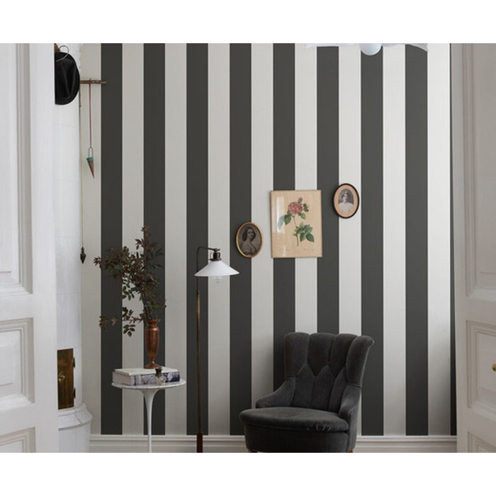 Angas - Fredrik Black