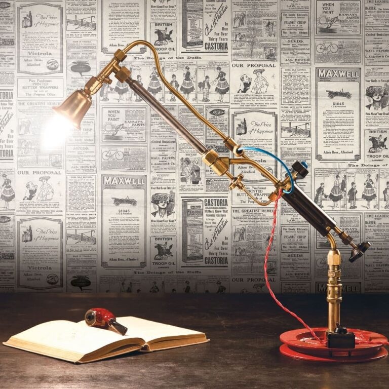 Behang met krant advertenties