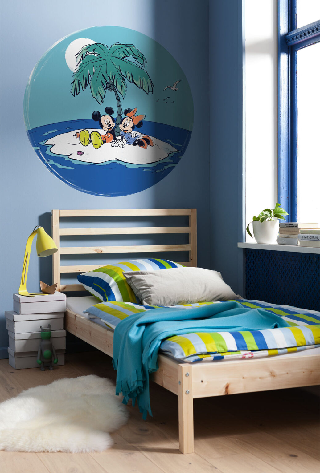 Into Wonderland – dot -Disney Mickey and