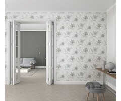 Behang met grote bloemen