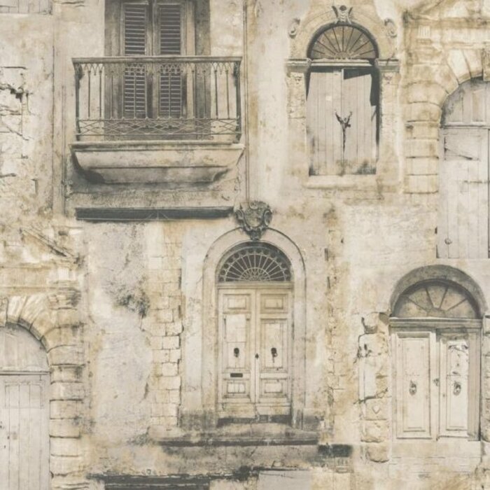 Behang met oude deuren