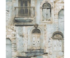 Behang met oude deuren