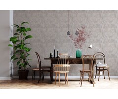 Behang met sleets karpet