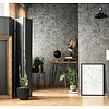 Behang met grove beton structuur en metallic glans 6825-50