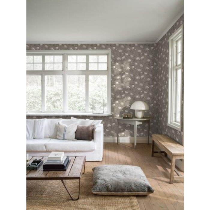 In Bloom design 7227 – Lily Tree