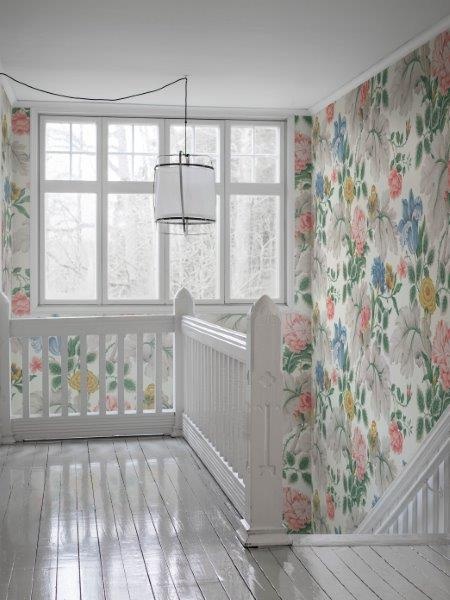 In Bloom design 7236 – Carnation Garden Mural