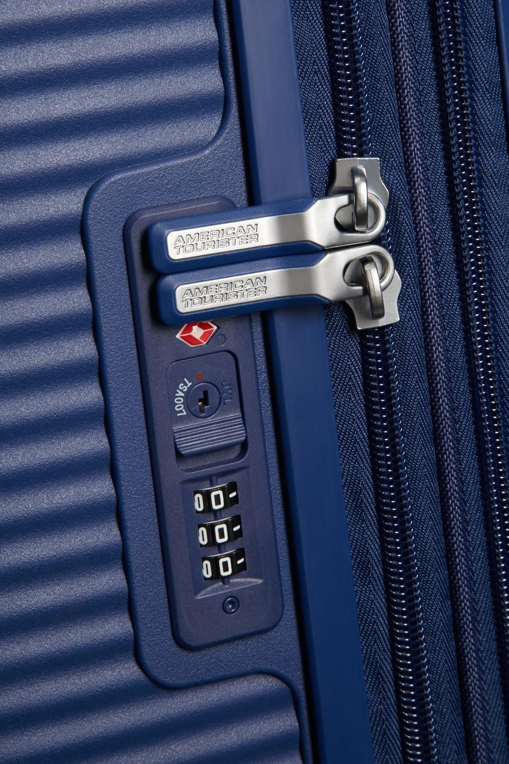 AMERICAN TOURISTER Soundbox 55 cm Spinner Exp Midnight Navy