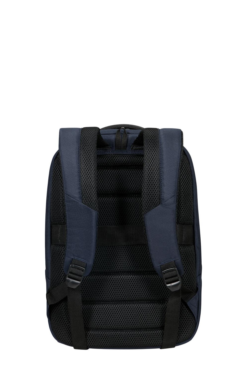 Samsonite GUARDIT 3.0 is a practical back-to-work essential, designed with a dedicated compartment for a laptop up to 15.6 and a tablet up to 10.5, keeping your daily essentials organized and within