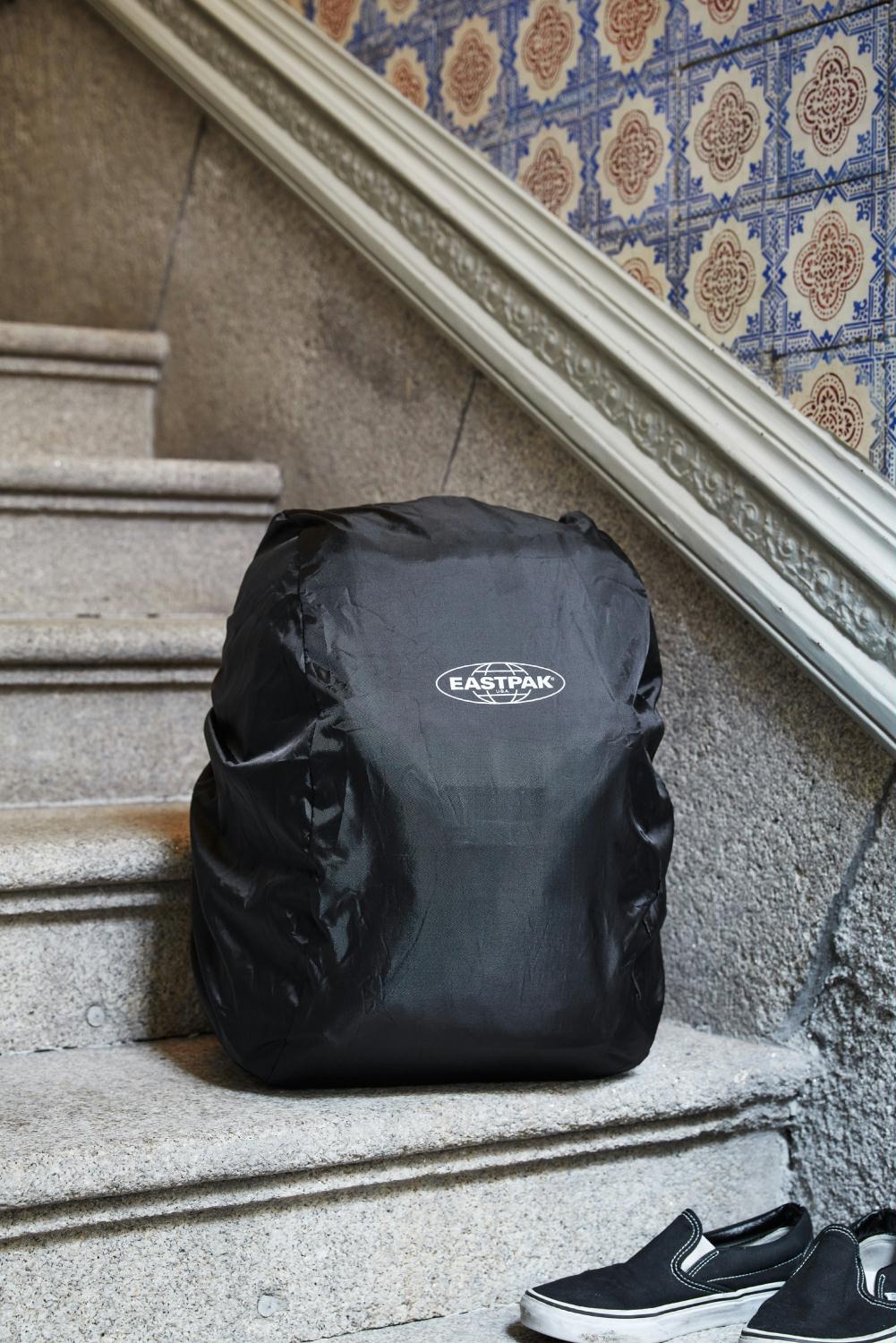 EASTPAK EASTPAK CORY RAINCOVER Black
