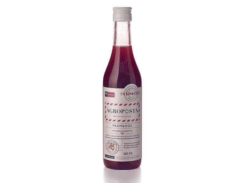 Agroposta Himbeersirup in einer Flasche