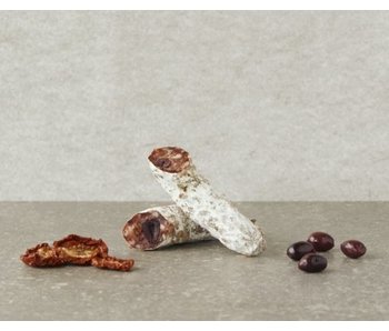 Brandt & Levie Sun tomato and black olive