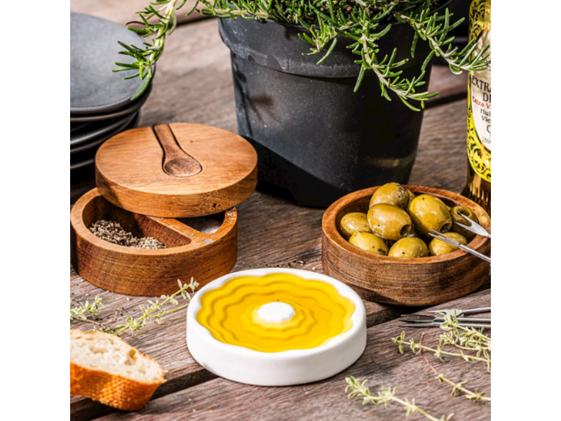 Style de Vie Kermakieken-Schale für Olivenöl sowie Schale aus Akazienholz für Butter, Pfeffer und Salz.