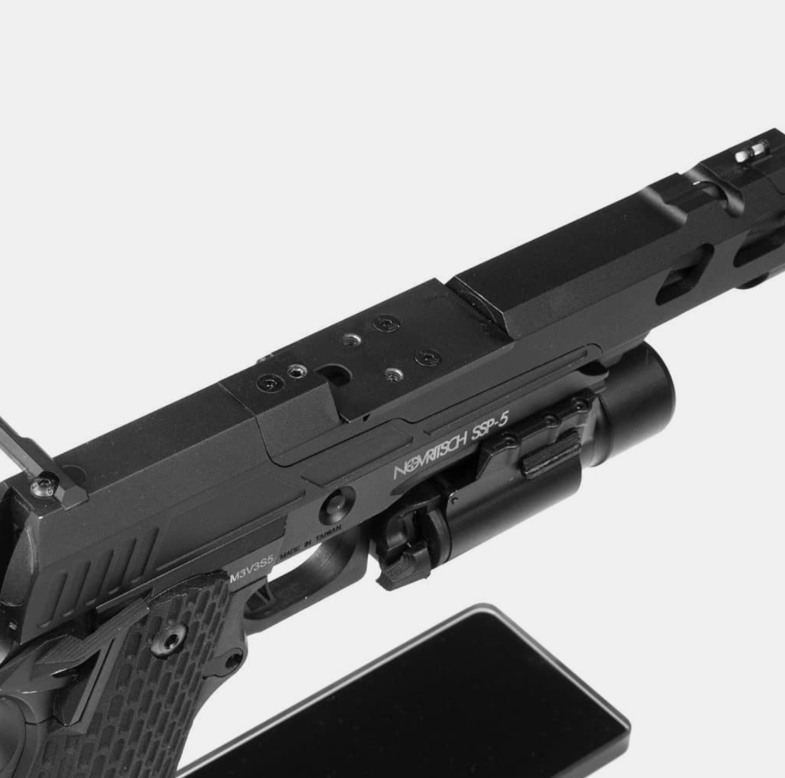 Premium Red Dot Plate (SSP5) (Black)