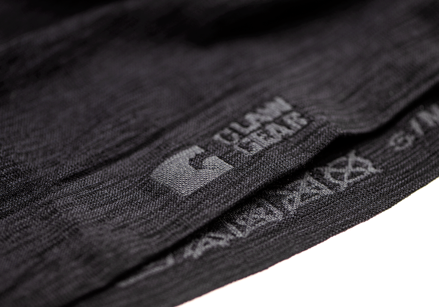 Merino Seamless Beanie (Black)
