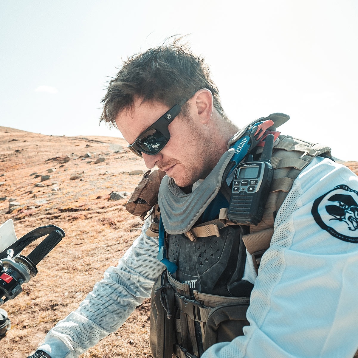 Apex (Black Frame / Gray Lens)