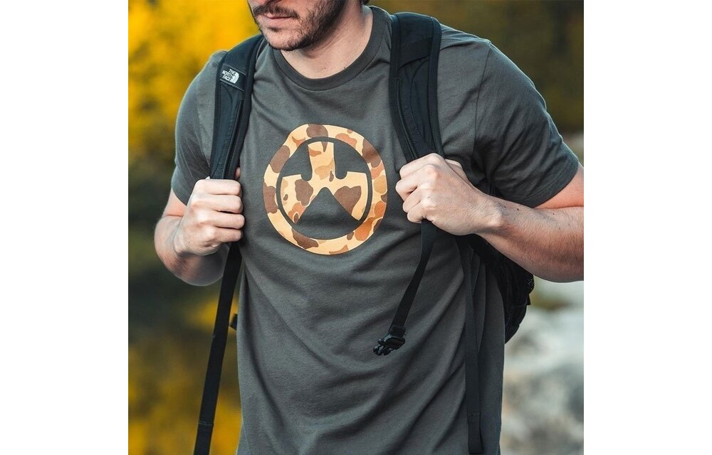 Raider Icon Camo Logo T-Shirt (Charcoal)