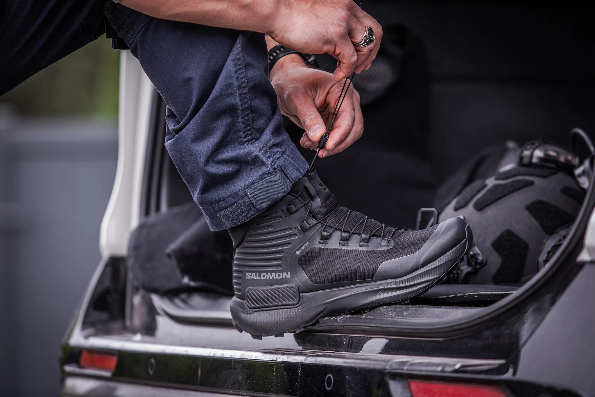 Genesis MID Forces GTX (Black)