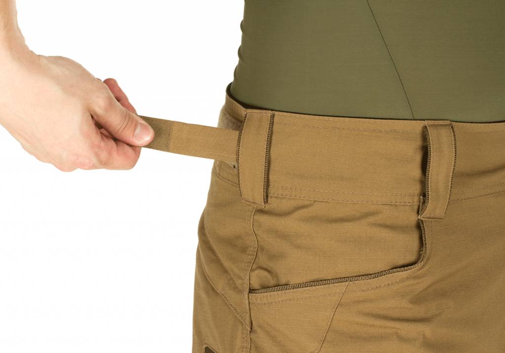 Field Short (Coyote)