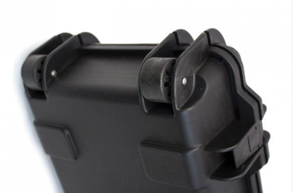 Large Hard Case (Black) (Wave Foam)